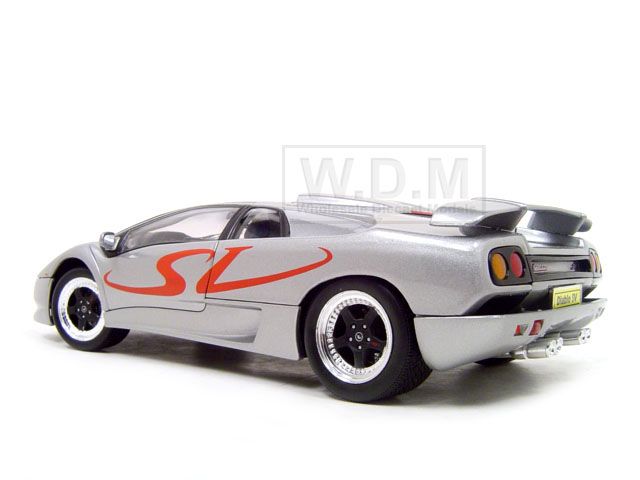 LAMBORGHINI DIABLO SV SILVER 118 DIECAST MODELS  