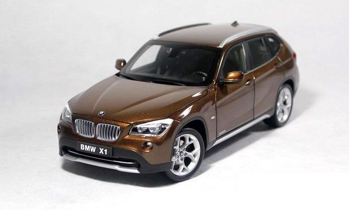 18 Kyosho BMW X1 2011 Die Cast Model Black/Brown  