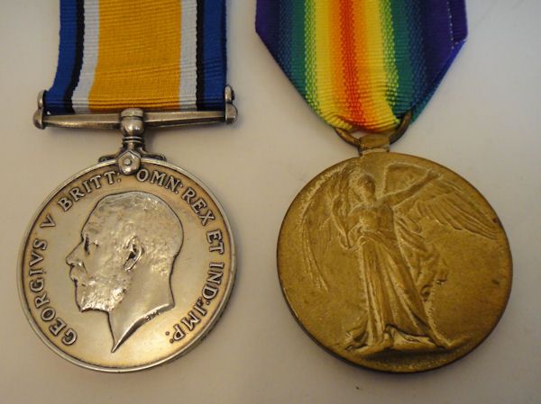 WWI Pair War Medals   Pte J Clapperton Camerons   Ref 24  