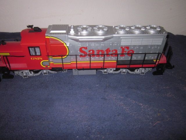   QUEEN MARY SERIES SANTA FE DIESEL LOCOMOTIVE WITH SOUND LN/OB  