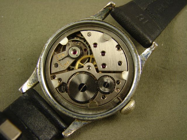 THIS IS AN EXQUISITE WATCH THAT ANYONE CAN USE EVERY DAY UP FOR BID 