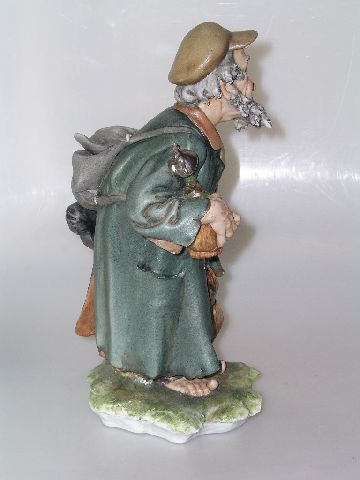 LARGE SIGNED TYCHE BRUNO CAPODIMONTE TRAMP VETERAN  