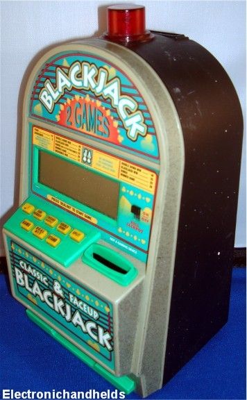 RADIO SHACK BLACK JACK CASINO COIN BANK MACHINE FACE UP  