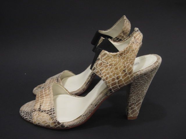 CO. Beige Snake Print Sandles Heels Shoes Sz 9  