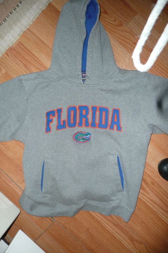 NICE MENS MEDIUM CHAMPS SPORTS FLORIDA GATOR GRAY SWEATSHIRT HOODIE 