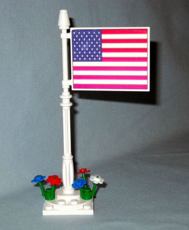 LEGO CUSTOM US, AMERICAN FLAG POLE & FLOWERS, PATRIOTIC  