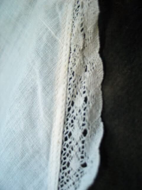 Vintage Apron Cottage Chic Pin Back Pocket Lace  