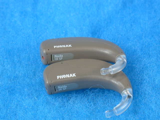 PHONAK NAIDA IX SP HEARING AIDS W/WARRANTY, NEW WATCHPILOT, TVLINK W 