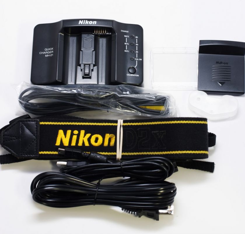 Nikon D2X 12.4 MP Digital SLR Camera Body Only with Box 018208902415 