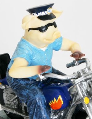 HOGS ON BIKE MOTOR BIKE POLICE PIGS FIGURINES SET OF 2  