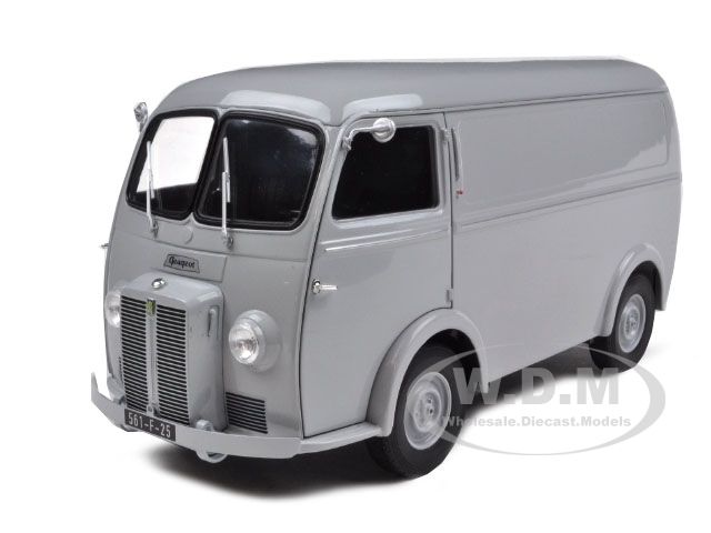   PEUGEOT D3A VAN GREY 1/18 DIECAST MODEL CAR HAS BROKEN SIDE MIRROR