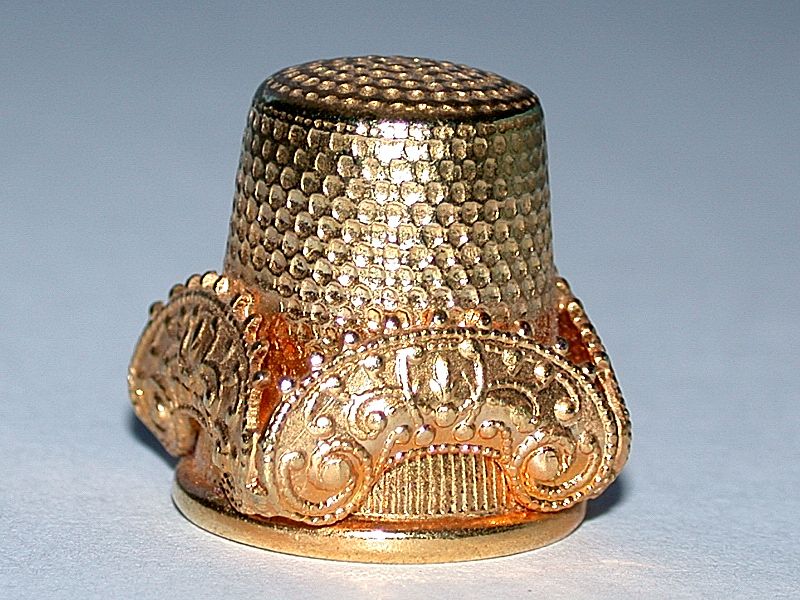   Collectible Thimble With Design Plaque On Four Sides ~L@@K  