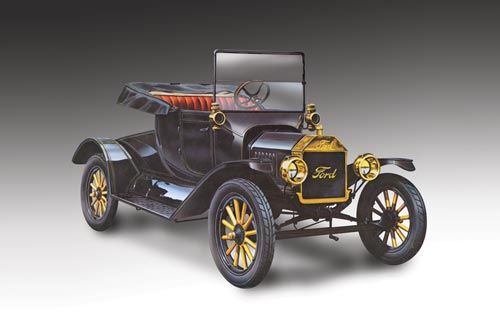 1915 FORD MODEL T COUPELET 1/32 LINDBERG MODEL KIT  