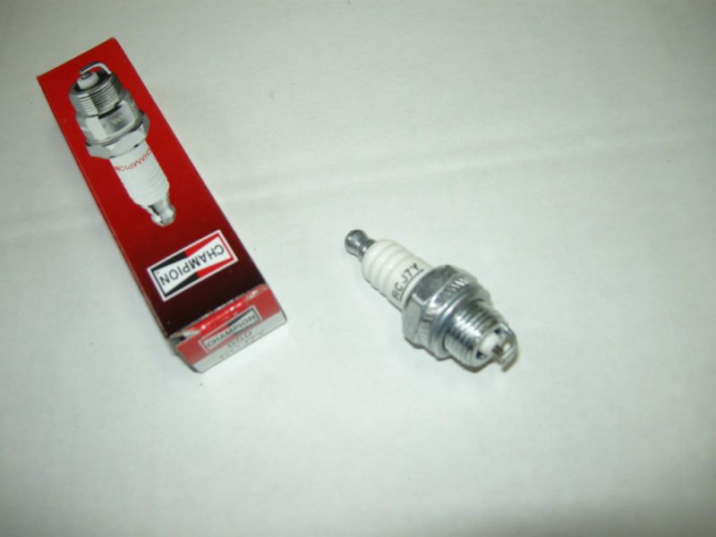 CHAMPION RJ19LM OEM Spark Plug *New*  