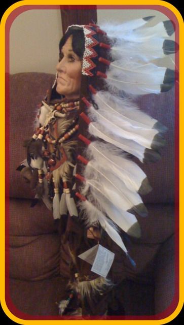 DUCK HOUSE PORCELAIN DOLL INDIAN CHIEF HELAKU 0247/5000  