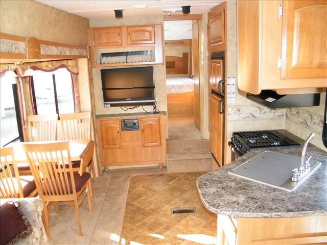 2009 Keystone Cougar 276 RLS  